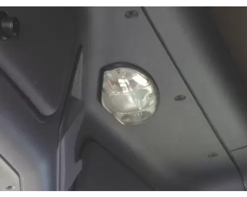 FREIGHTLINER CASCADIA 125 INTERIOR CAB LIGHT