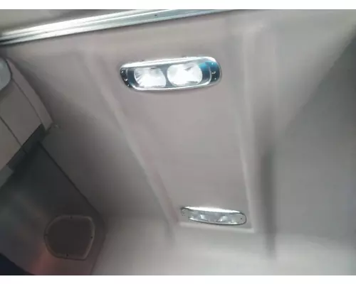 FREIGHTLINER CASCADIA 125 INTERIOR CAB LIGHT