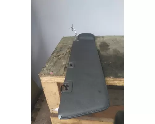 FREIGHTLINER CASCADIA 125 INTERIOR SUN VISOR