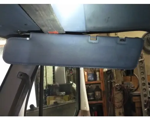FREIGHTLINER CASCADIA 125 INTERIOR SUN VISOR