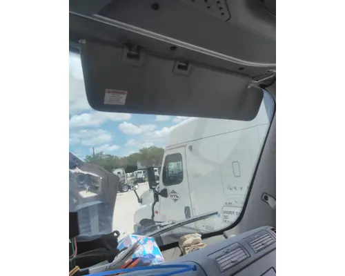 FREIGHTLINER CASCADIA 125 INTERIOR SUN VISOR