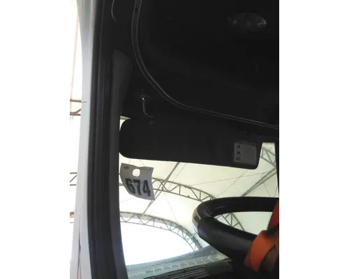 FREIGHTLINER CASCADIA 125 INTERIOR SUN VISOR