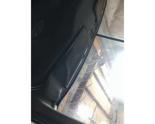 FREIGHTLINER CASCADIA 125 INTERIOR SUN VISOR
