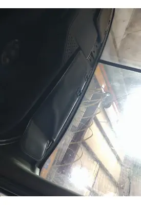 FREIGHTLINER CASCADIA 125 INTERIOR SUN VISOR