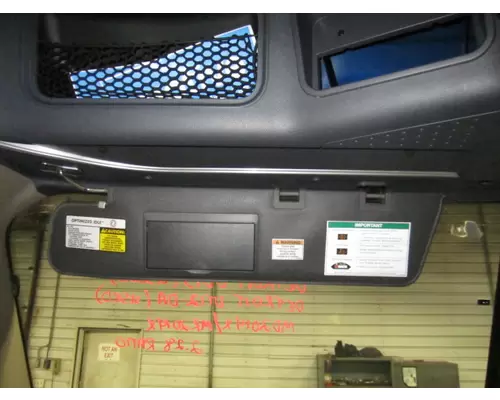 FREIGHTLINER CASCADIA 125 INTERIOR SUN VISOR