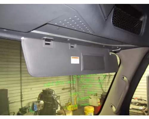 FREIGHTLINER CASCADIA 125 INTERIOR SUN VISOR