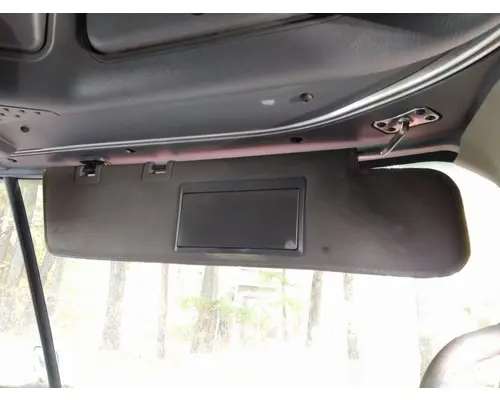 FREIGHTLINER CASCADIA 125 INTERIOR SUN VISOR