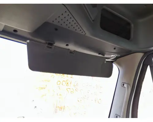 FREIGHTLINER CASCADIA 125 INTERIOR SUN VISOR