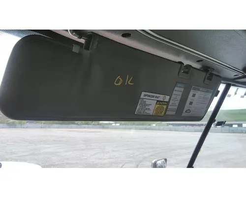 FREIGHTLINER CASCADIA 125 INTERIOR SUN VISOR