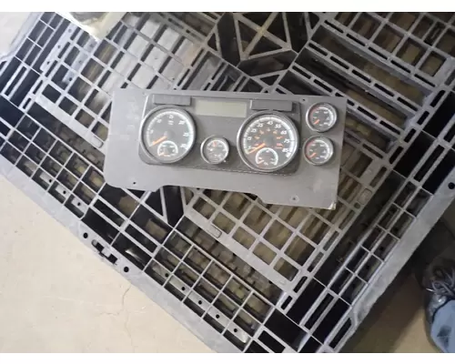 FREIGHTLINER CASCADIA 125 Instrument Cluster