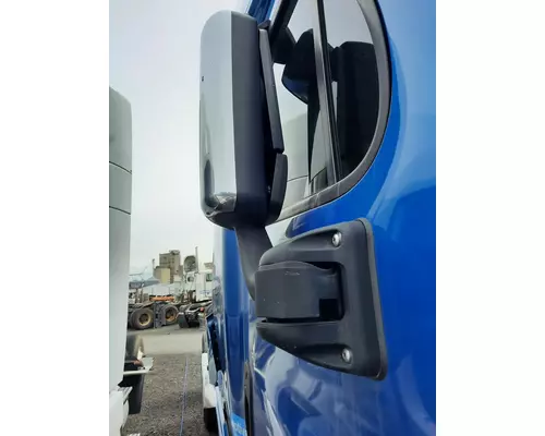 FREIGHTLINER CASCADIA 125 MIRROR ASSEMBLY CABDOOR