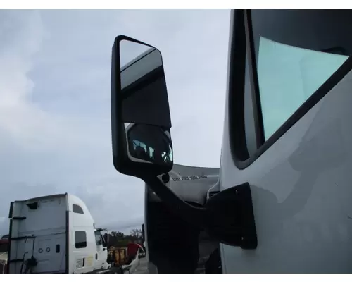 FREIGHTLINER CASCADIA 125 MIRROR ASSEMBLY CABDOOR