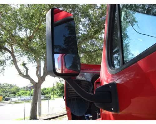 FREIGHTLINER CASCADIA 125 MIRROR ASSEMBLY CABDOOR