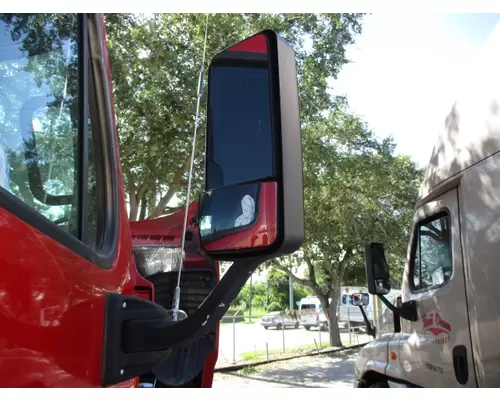 FREIGHTLINER CASCADIA 125 MIRROR ASSEMBLY CABDOOR