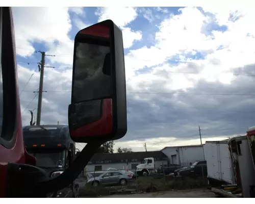 FREIGHTLINER CASCADIA 125 MIRROR ASSEMBLY CABDOOR