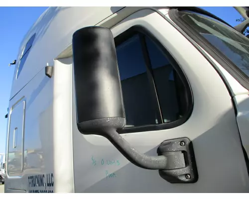 FREIGHTLINER CASCADIA 125 MIRROR ASSEMBLY CABDOOR