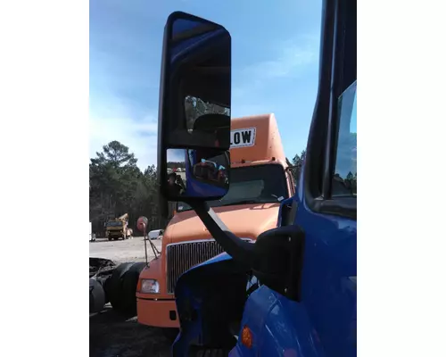 FREIGHTLINER CASCADIA 125 MIRROR ASSEMBLY CABDOOR