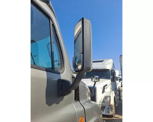 FREIGHTLINER CASCADIA 125 MIRROR ASSEMBLY CABDOOR