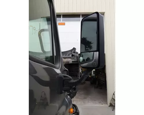FREIGHTLINER CASCADIA 125 MIRROR ASSEMBLY CABDOOR