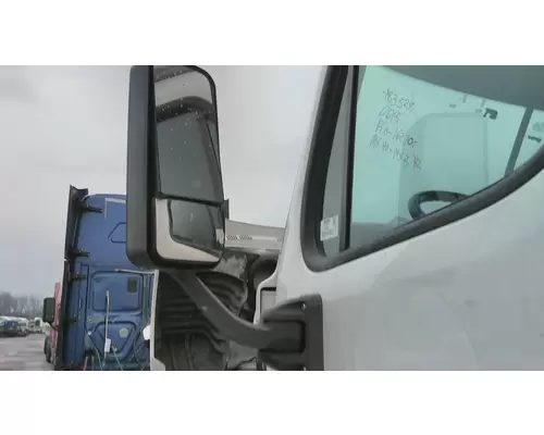 FREIGHTLINER CASCADIA 125 MIRROR ASSEMBLY CABDOOR