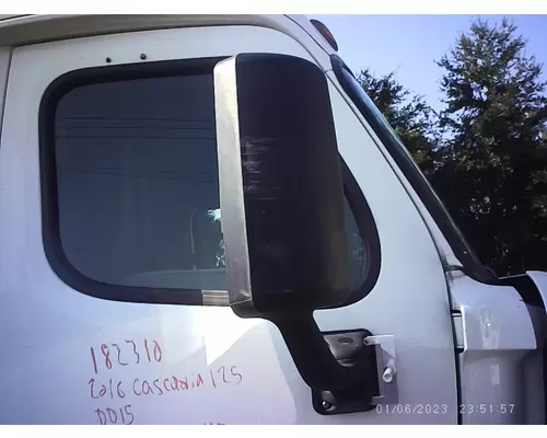 FREIGHTLINER CASCADIA 125 MIRROR ASSEMBLY CABDOOR