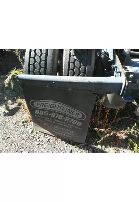 FREIGHTLINER CASCADIA 125 MUD FLAP HANGER