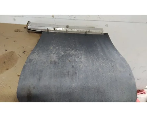 FREIGHTLINER CASCADIA 125 MUD FLAP HANGER