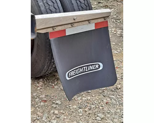 FREIGHTLINER CASCADIA 125 MUD FLAP HANGER