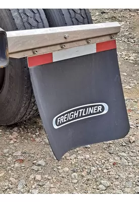 FREIGHTLINER CASCADIA 125 MUD FLAP HANGER