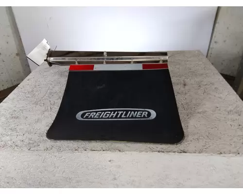 FREIGHTLINER CASCADIA 125 MUD FLAP HANGER