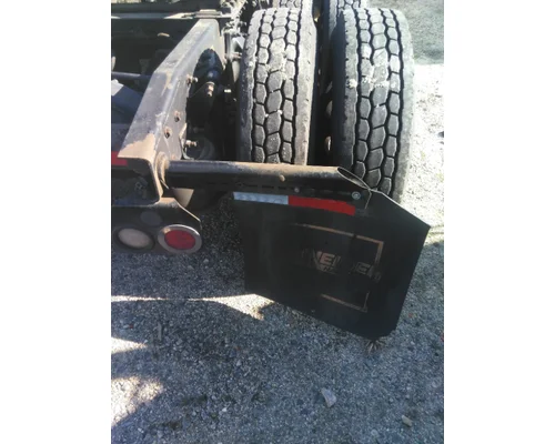 FREIGHTLINER CASCADIA 125 MUD FLAP HANGER