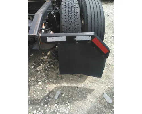 FREIGHTLINER CASCADIA 125 MUD FLAP HANGER