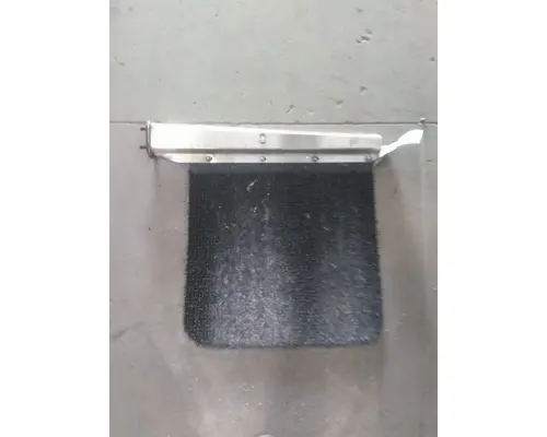 FREIGHTLINER CASCADIA 125 MUD FLAP HANGER