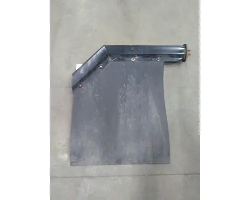 FREIGHTLINER CASCADIA 125 MUD FLAP HANGER