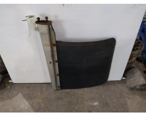 FREIGHTLINER CASCADIA 125 MUD FLAP HANGER