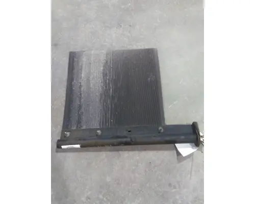 FREIGHTLINER CASCADIA 125 MUD FLAP HANGER