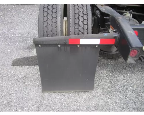 FREIGHTLINER CASCADIA 125 MUD FLAP HANGER