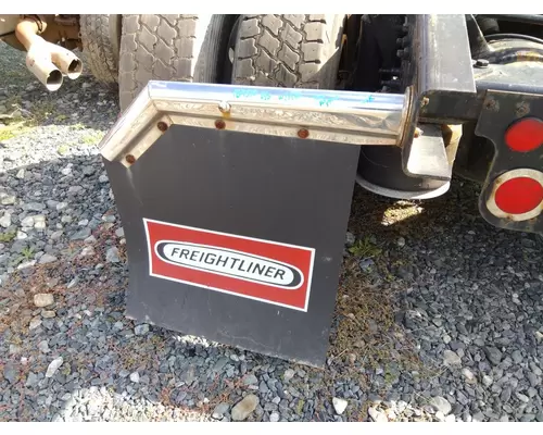 FREIGHTLINER CASCADIA 125 MUD FLAP HANGER