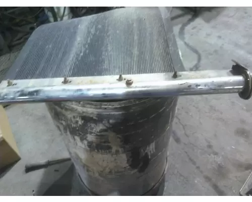 FREIGHTLINER CASCADIA 125 MUD FLAP HANGER
