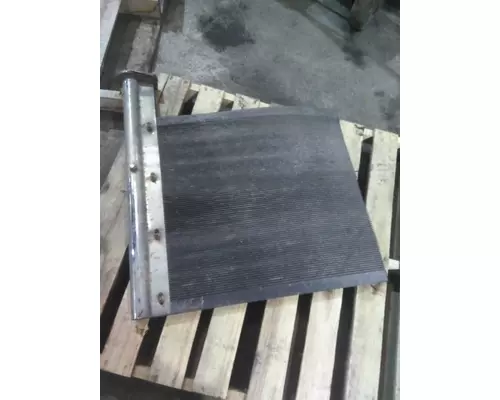 FREIGHTLINER CASCADIA 125 MUD FLAP HANGER