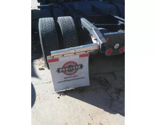 FREIGHTLINER CASCADIA 125 MUD FLAP HANGER