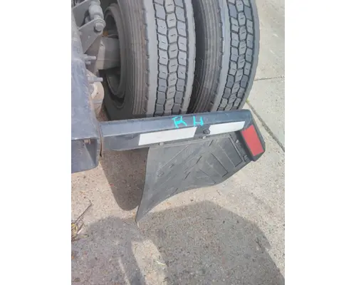 FREIGHTLINER CASCADIA 125 MUD FLAP HANGER