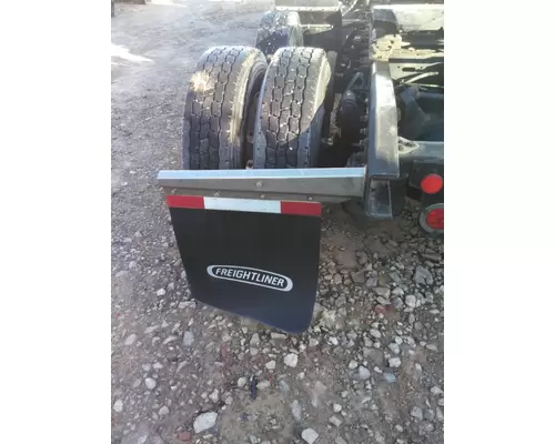 FREIGHTLINER CASCADIA 125 MUD FLAP
