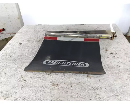 FREIGHTLINER CASCADIA 125 MUD FLAP