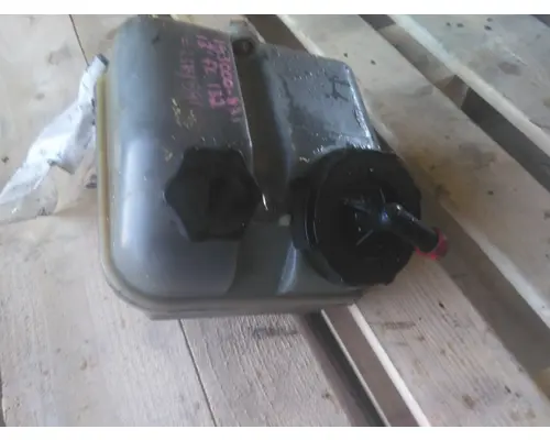 FREIGHTLINER CASCADIA 125 POWER STEERING RESERVOIR