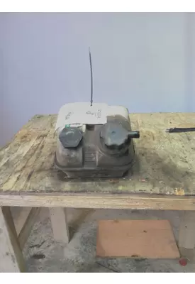 FREIGHTLINER CASCADIA 125 POWER STEERING RESERVOIR