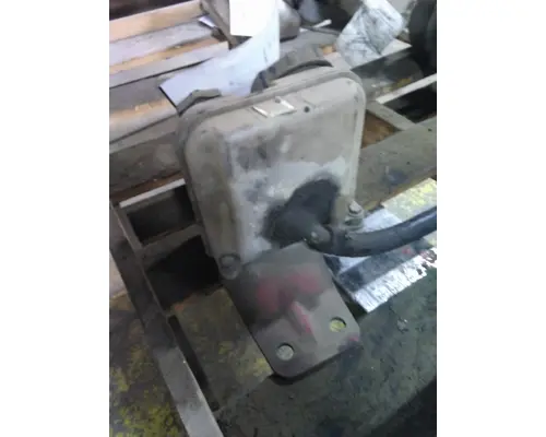 FREIGHTLINER CASCADIA 125 POWER STEERING RESERVOIR