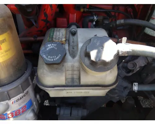 FREIGHTLINER CASCADIA 125 POWER STEERING RESERVOIR