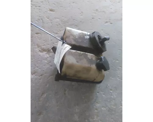 FREIGHTLINER CASCADIA 125 POWER STEERING RESERVOIR