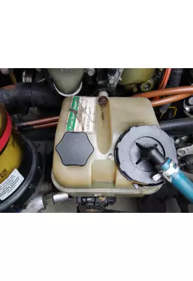 FREIGHTLINER CASCADIA 125 POWER STEERING RESERVOIR
